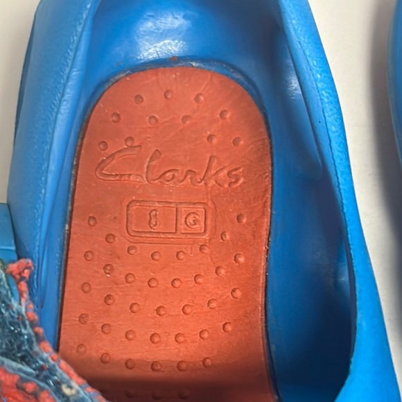 Clark’s - Vibrant Blue and Red Water Shoes with Flexible Design - Picture 6 of 6